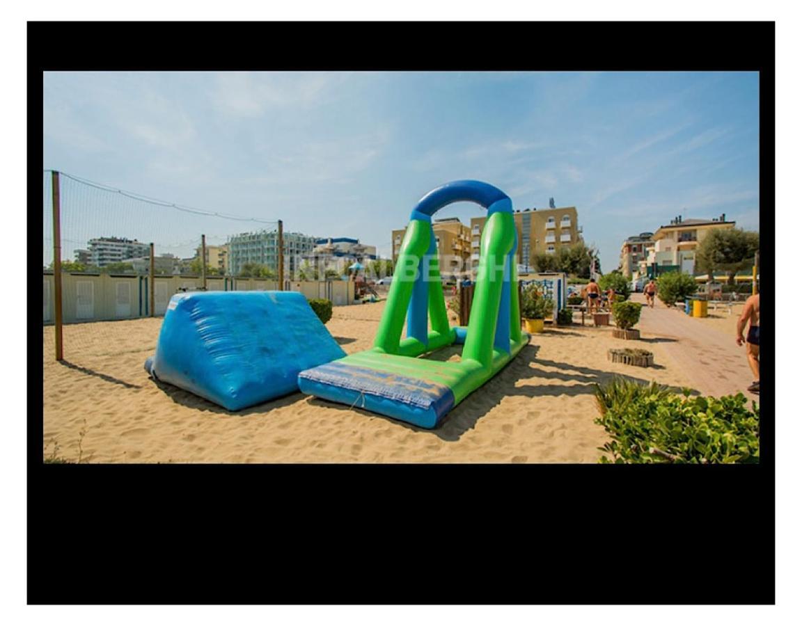 Hotel Silvana Beach Rimini Eksteriør billede